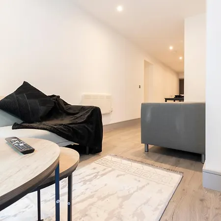 1 Bedroom Luxury Serviced