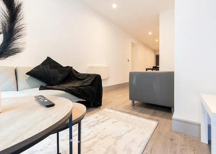 1 Bedroom Luxury Serviced